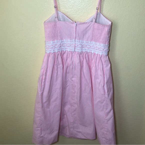 Lilly Pulitzer Kaitlyn Striped Seersucker pink and white sundress size 4 - Picture 4 of 13